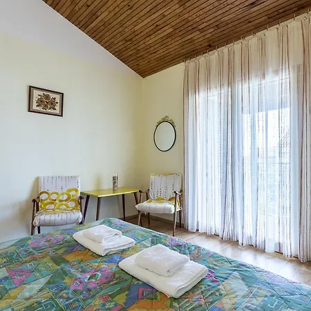 Srecko Apartment Vinisce