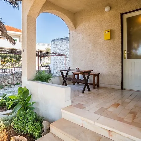 Srecko Apartment Vinisce