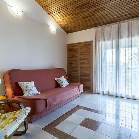 Apartman Srecko Vinisce